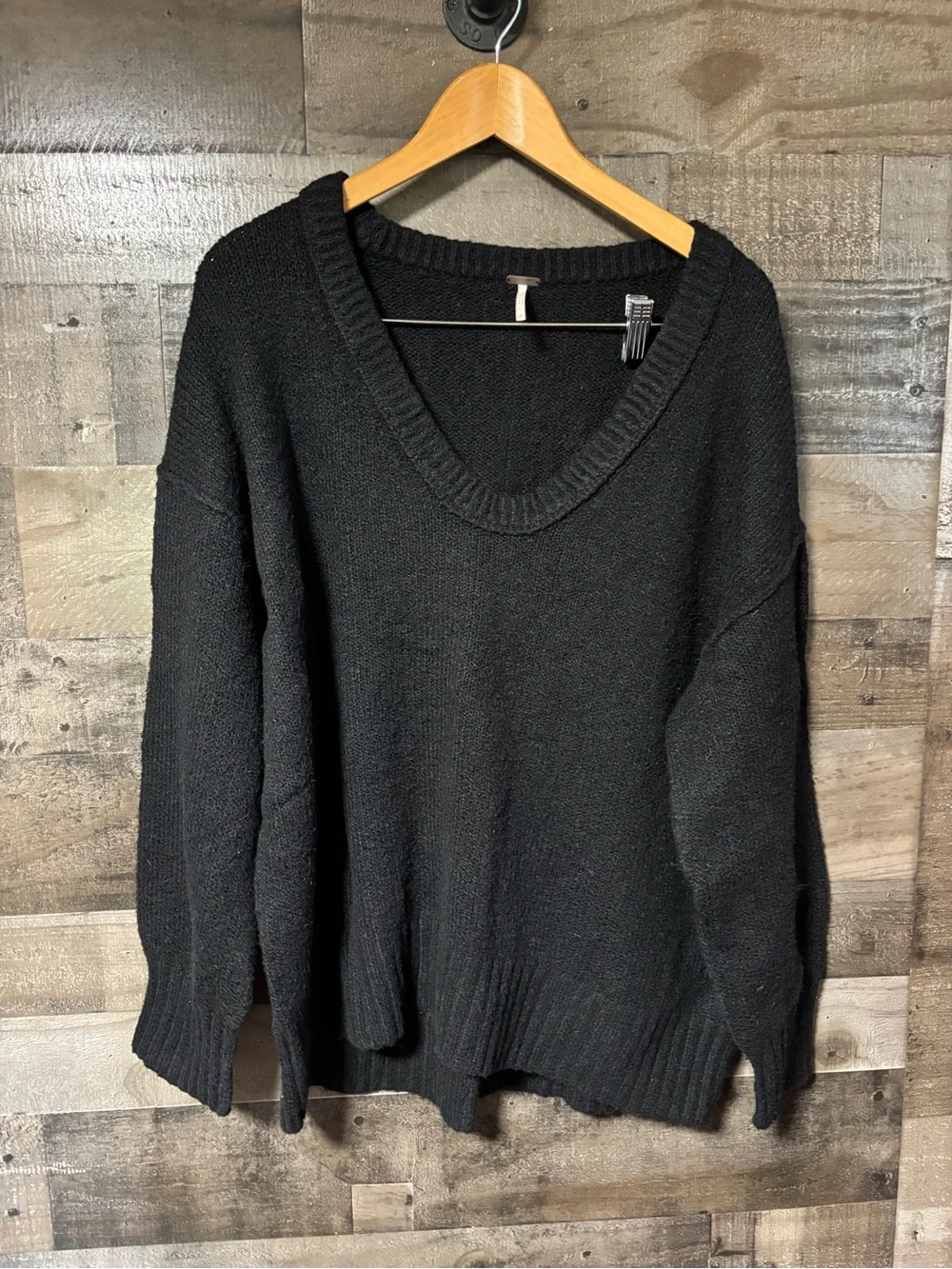 Free People Oversized V-Neck Sweater - Black Small